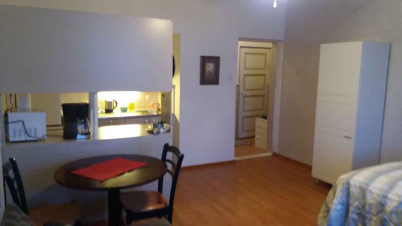 וואסה Cosy Studio Apartment מראה חיצוני תמונה